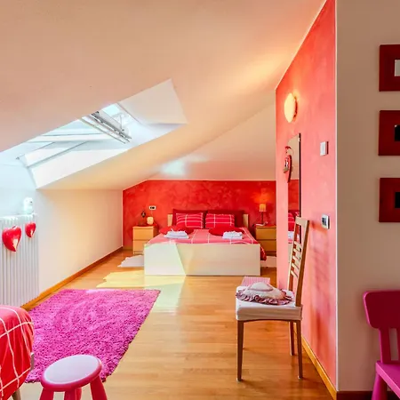 Aurora By Interhome * Colico